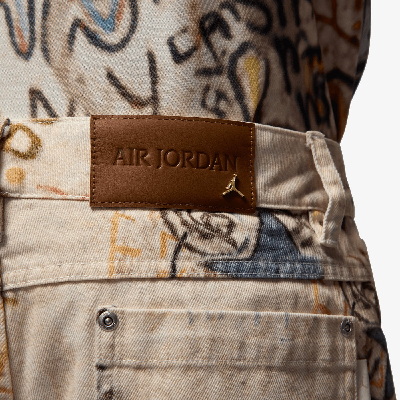 JORDAN | AIR JORDAN PRINTED SHORTS { WHITE