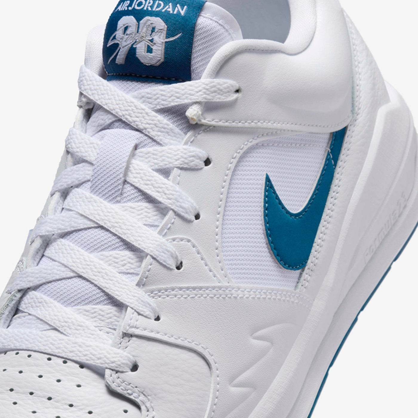 JORDAN | STADIUM 90 { WHITE/INDUSTRIAL BLUE-WOLF GREY