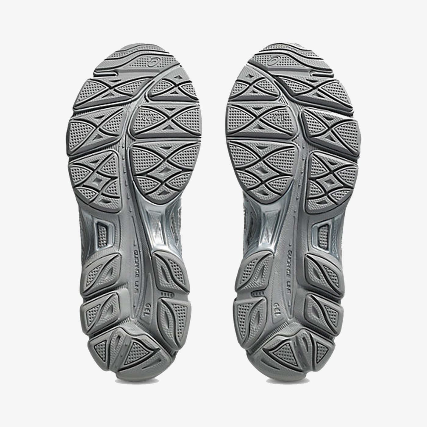 ASICS | X CECILIE BAHNSEN GEL-CUMULUS 16 SSCB { GLACIER GREY/PURE SILVER