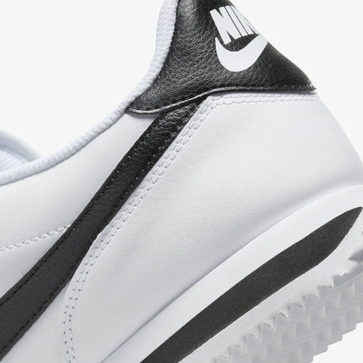 NIKE | CORTEZ { WHITE/BLACK