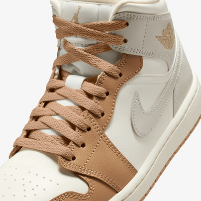 JORDAN | AIR JORDAN 1 MID { PALE IVORY/LT OREWOOD BRN-HEMP-SAIL