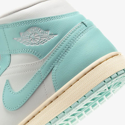 JORDAN | AIR JORDAN 1 MID { SAIL/LIGHT DEW-MUSLIN