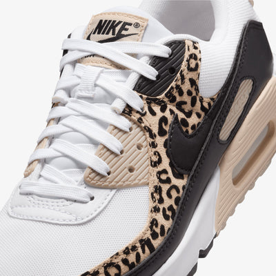 Nike | AIR MAX 90 LV8 { WHITE/BLACK-SANDDRIFT-HEMP