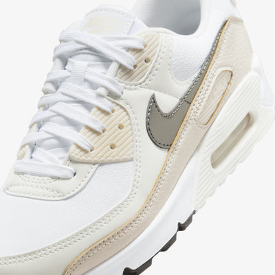 Nike | AIR MAX 90 { WHITE/FLAT PEWTER-LT OREWOOD BRN