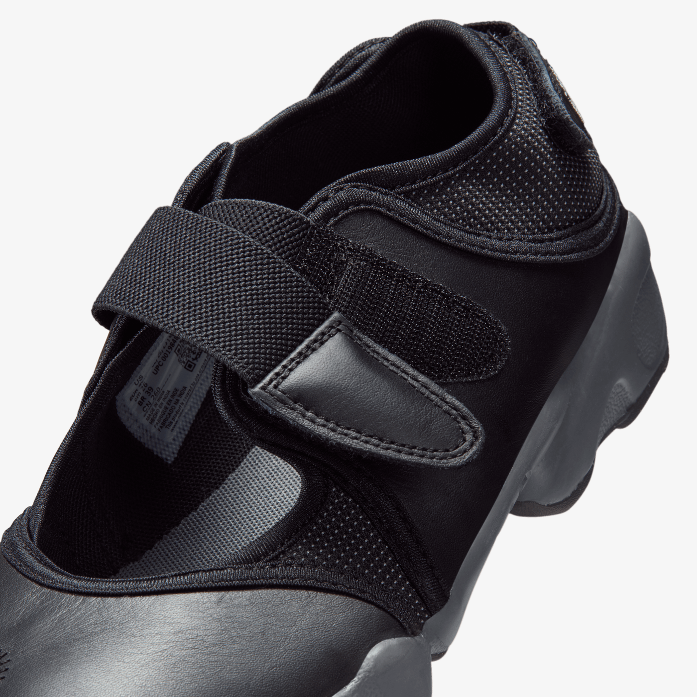 NIKE | AIR RIFT { BLACK/IRON GREY-REFLECT SILVER