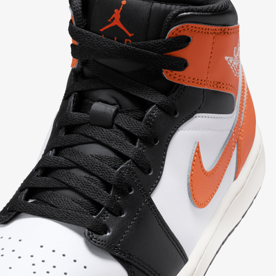 JORDAN | AIR JORDAN 1 MID { BLACK/STARFISH-WHITE-SAIL