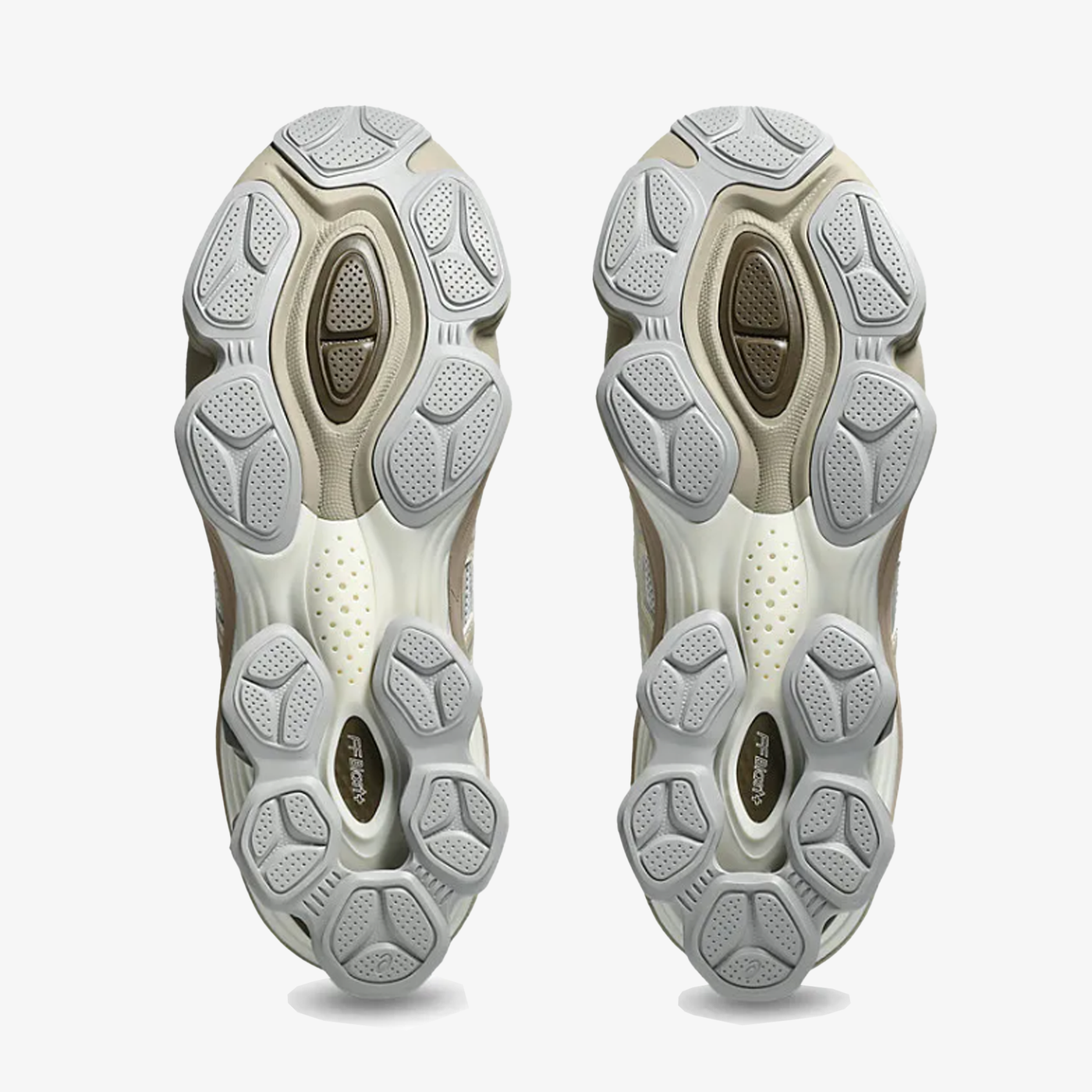 ASICS | GEL-KINETIC FLUENT { WHITE/MARZIPAN