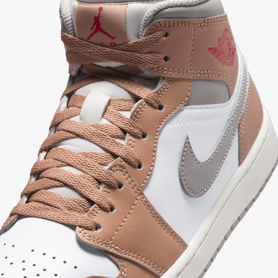 JORDAN | AIR JORDAN 1 MID { HEMP/FIRE RED-WHITE-COLLEGE GREY
