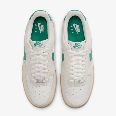 NIKE | AIR FORCE 1 '07 LV8 { PHANTOM/MALACHITE-GUM YELLOW