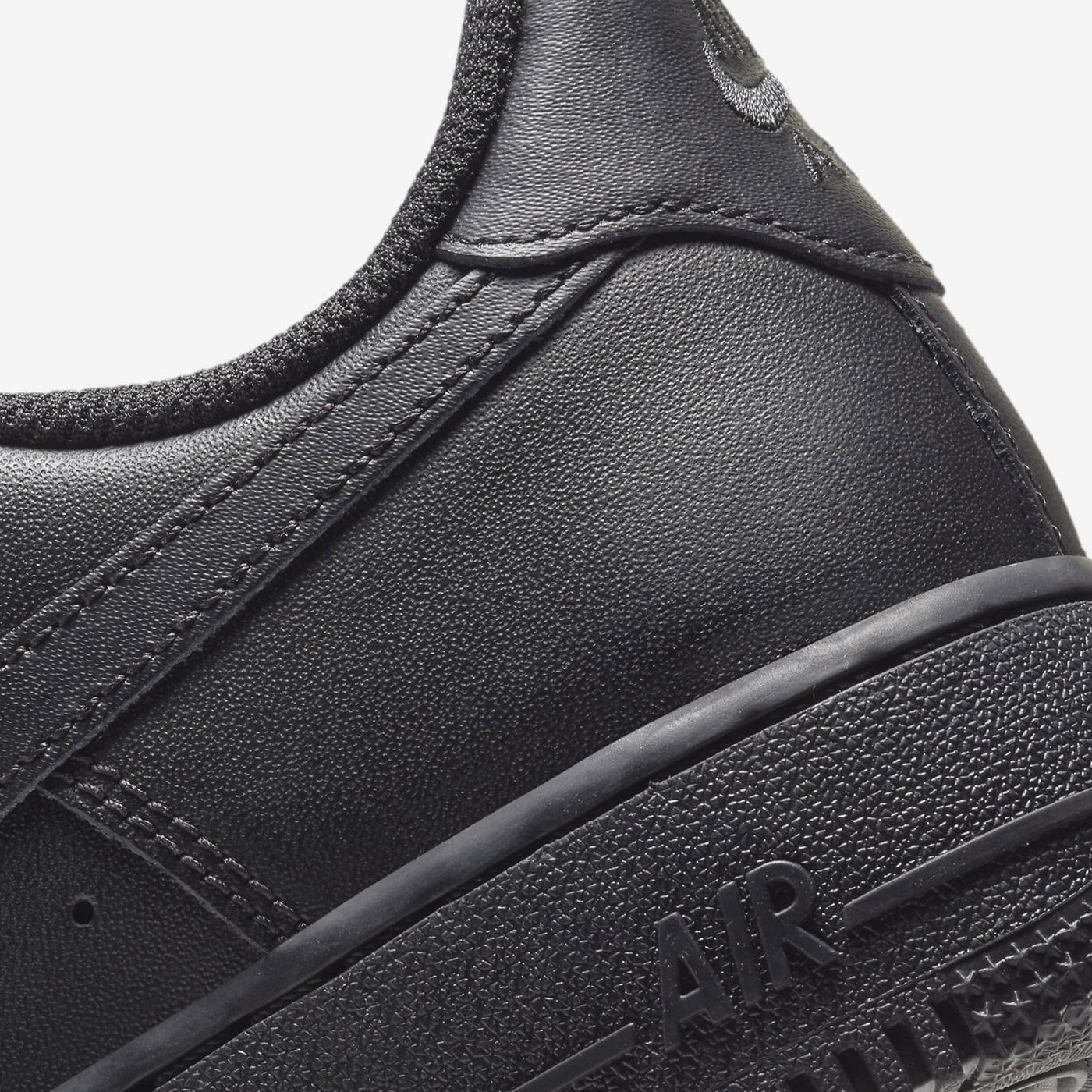 NIKE | AIR FORCE 1 '07 { BLACK/BLACK/BLACK