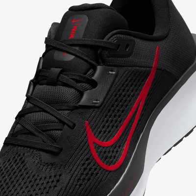 Nike | QUEST 6 { BLACK/UNIVERSITY RED-WHITE