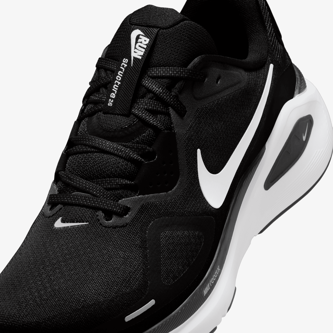 Nike | STRUCTURE 26 { BLACK/WHITE-COOL GREY-METALLIC SILVER