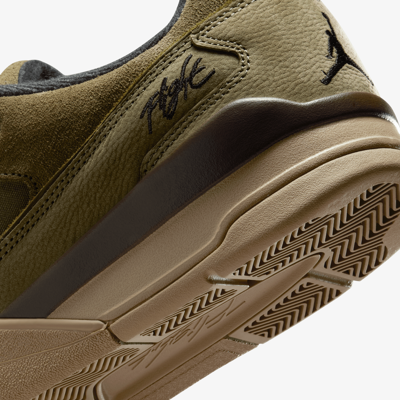 Jordan | FLIGHT COURT { MEDIUM OLIVE/BLACK-KHAKI-BAROQUE BROWN