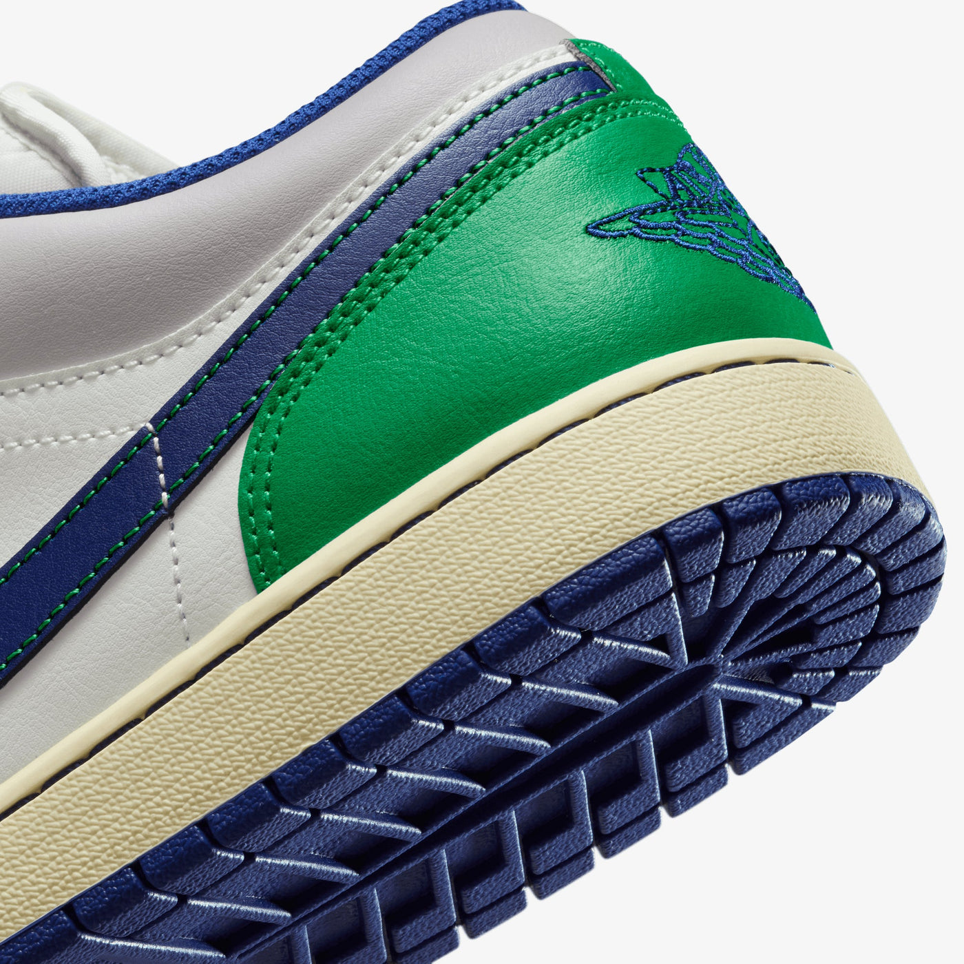 JORDAN | AIR JORDAN 1 LOW { SAIL/DEEP ROYAL BLUE-STADIUM GREEN
