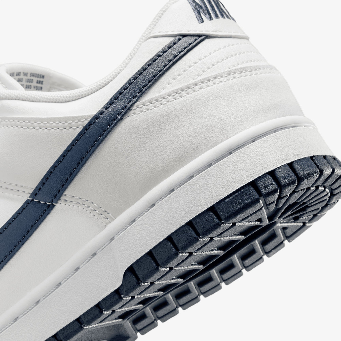 NIKE | DUNK LOW RETRO { SUMMIT WHITE/MIDNIGHT NAVY-PLATINUM TINT