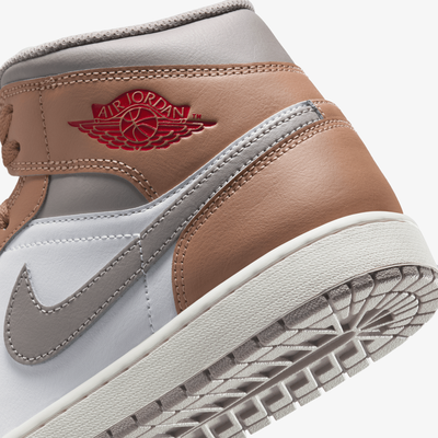 JORDAN | AIR JORDAN 1 MID { HEMP/FIRE RED-WHITE-COLLEGE GREY