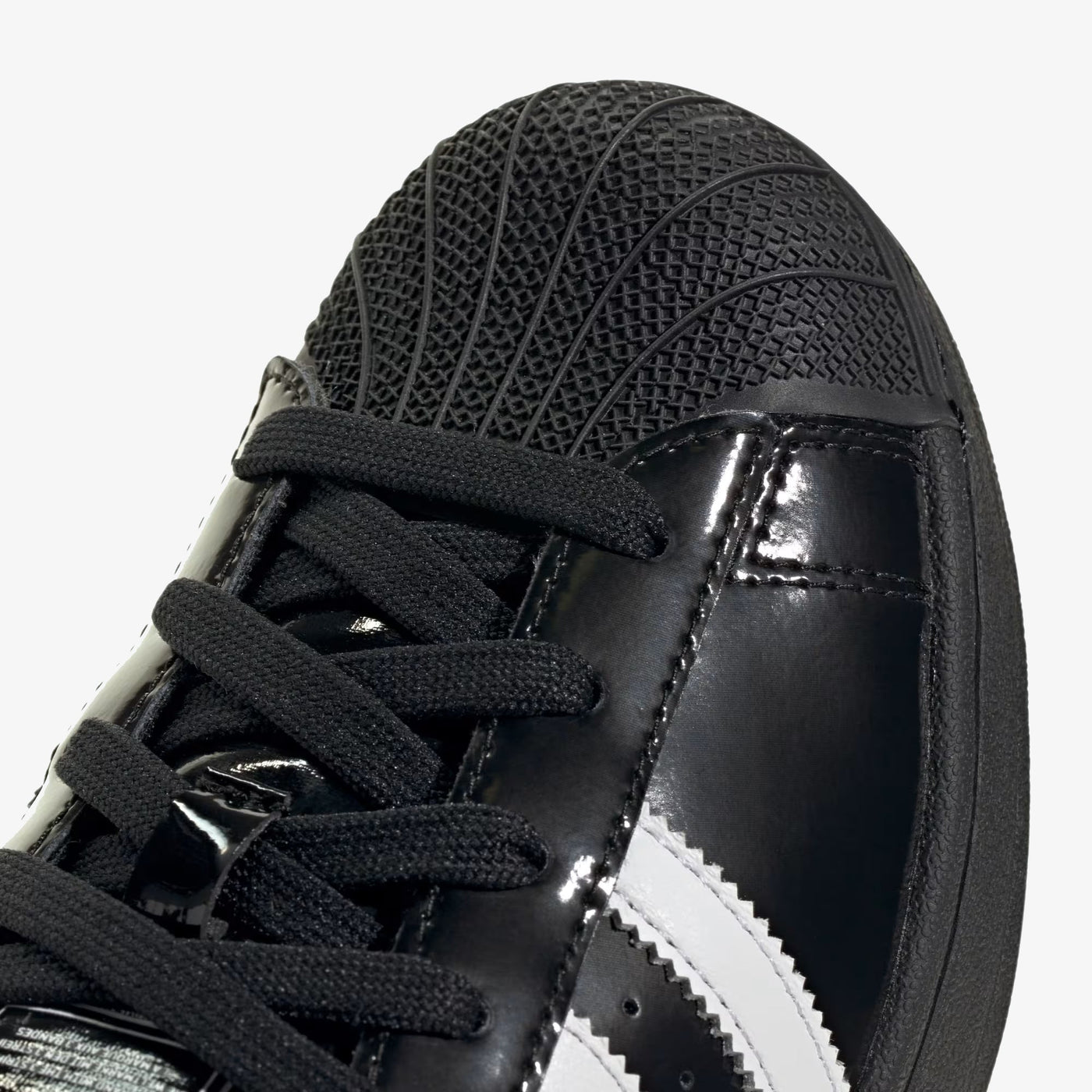 Adidas Originals | SUPERSTAR II { CORE BLACK/CLOUD WHITE