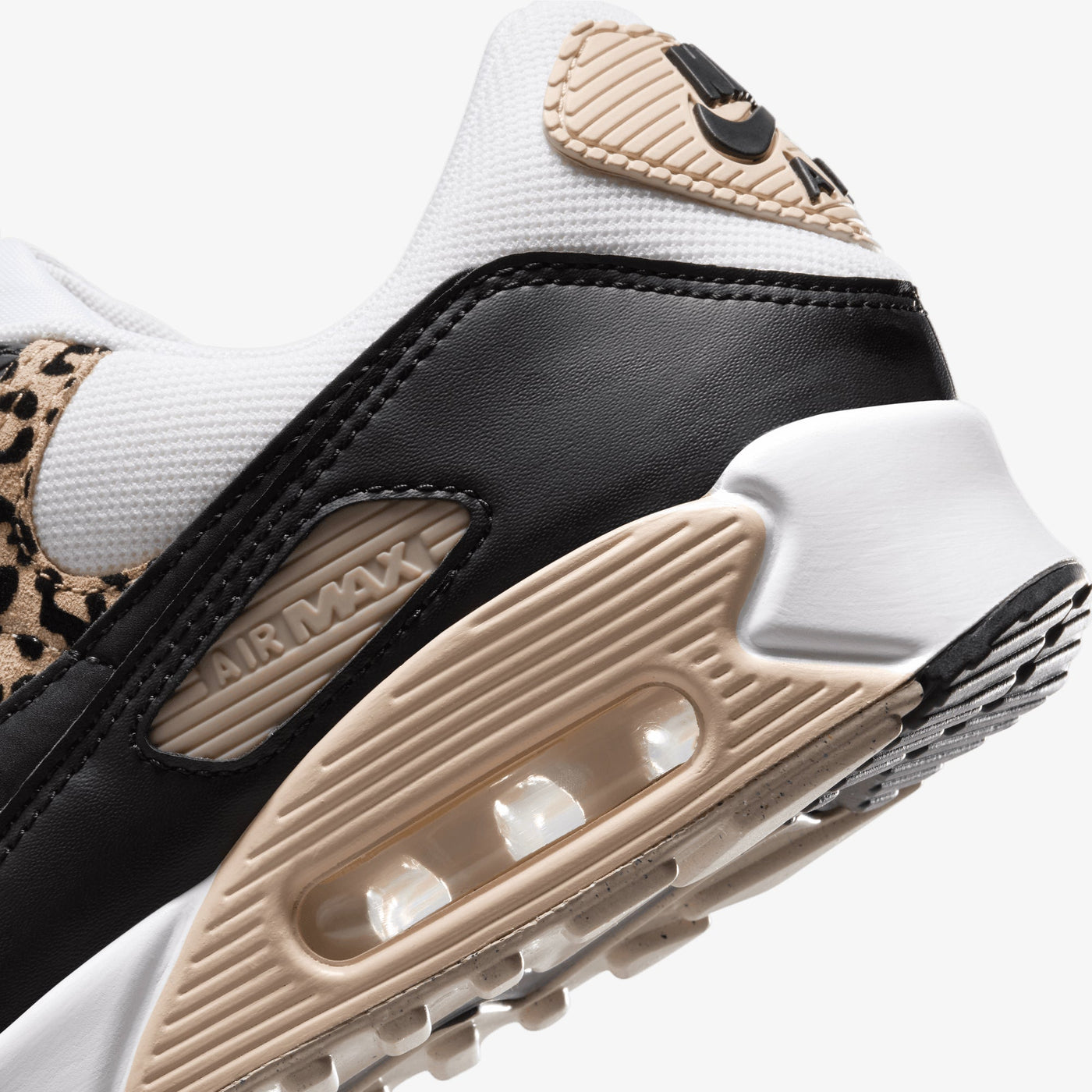 Nike | AIR MAX 90 LV8 { WHITE/BLACK-SANDDRIFT-HEMP