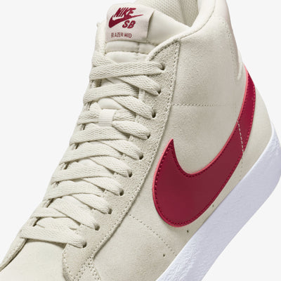 Nike | SB ZOOM BLAZER MID { PALE IVORY/NOBLE RED-SILT RED-WHITE