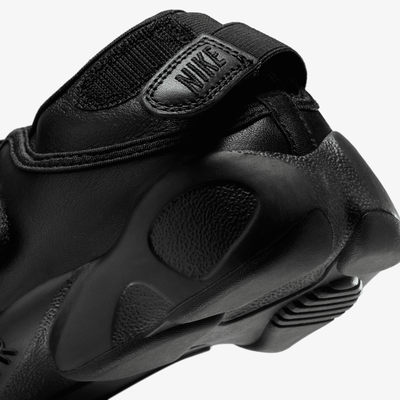 NIKE | AIR RIFT { BLACK/BLACK