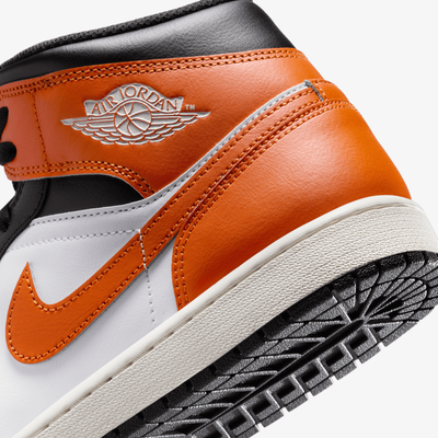 JORDAN | AIR JORDAN 1 MID { BLACK/STARFISH-WHITE-SAIL