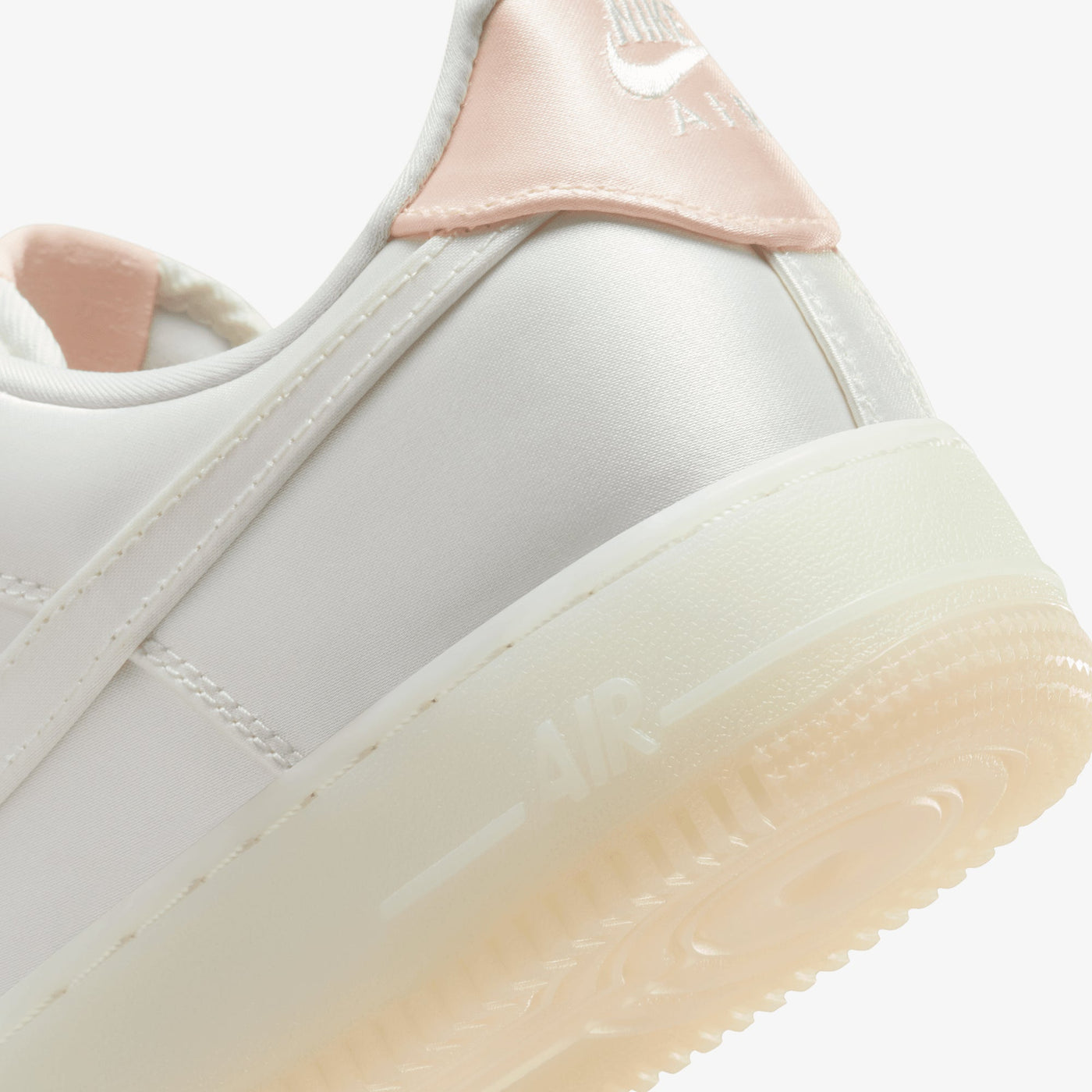 NIKE | AIR FORCE 1 '07 LV8 { SAIL/SAIL-BARELY ORANGE