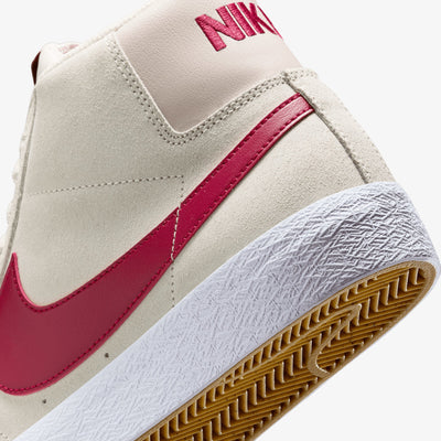 Nike | SB ZOOM BLAZER MID { PALE IVORY/NOBLE RED-SILT RED-WHITE