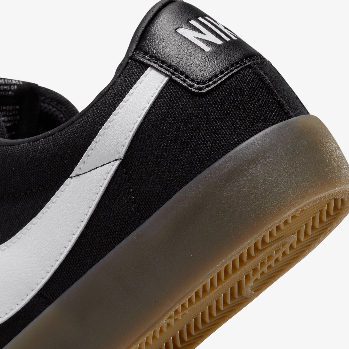 Nike | SB ZOOM BLAZER LOW PRO GT { BLACK/WHITE-BLACK-WHITE