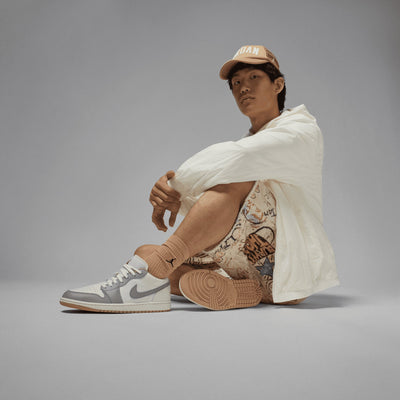 JORDAN | AIR JORDAN 1 LOW { SAIL/FIRE RED-COLLEGE GREY-HEMP