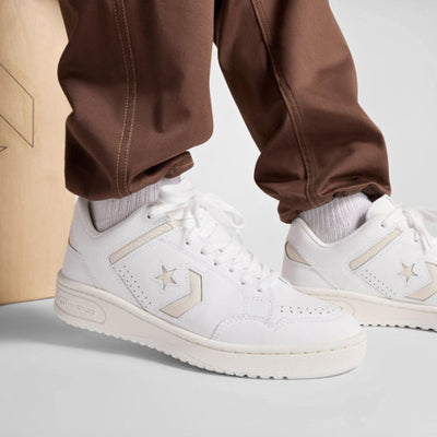 Converse | WEAPON LEATHER { BEIGE