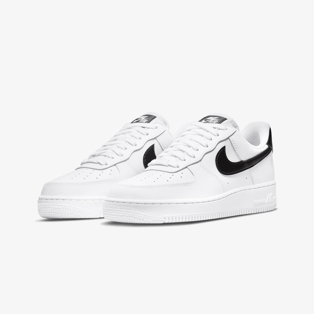 Nike | AIR FORCE 1 '07 { WHITE/BLACK-WHITE-WHITE