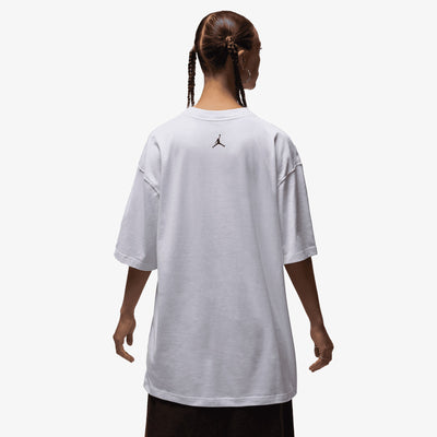 JORDAN | OVERSIZED GRAPHIC T-SHIRT { WHITE
