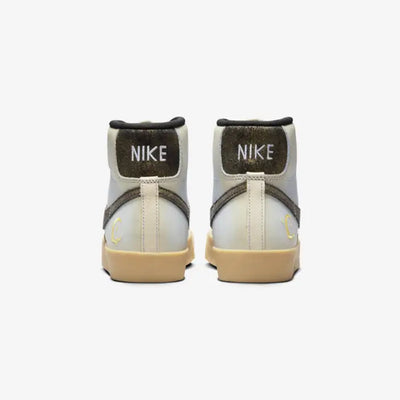 Nike | BLAZER MID '77 PREMIUM { LT OREWOOD BRN/GUM YELLOW-TOPAZ GOLD